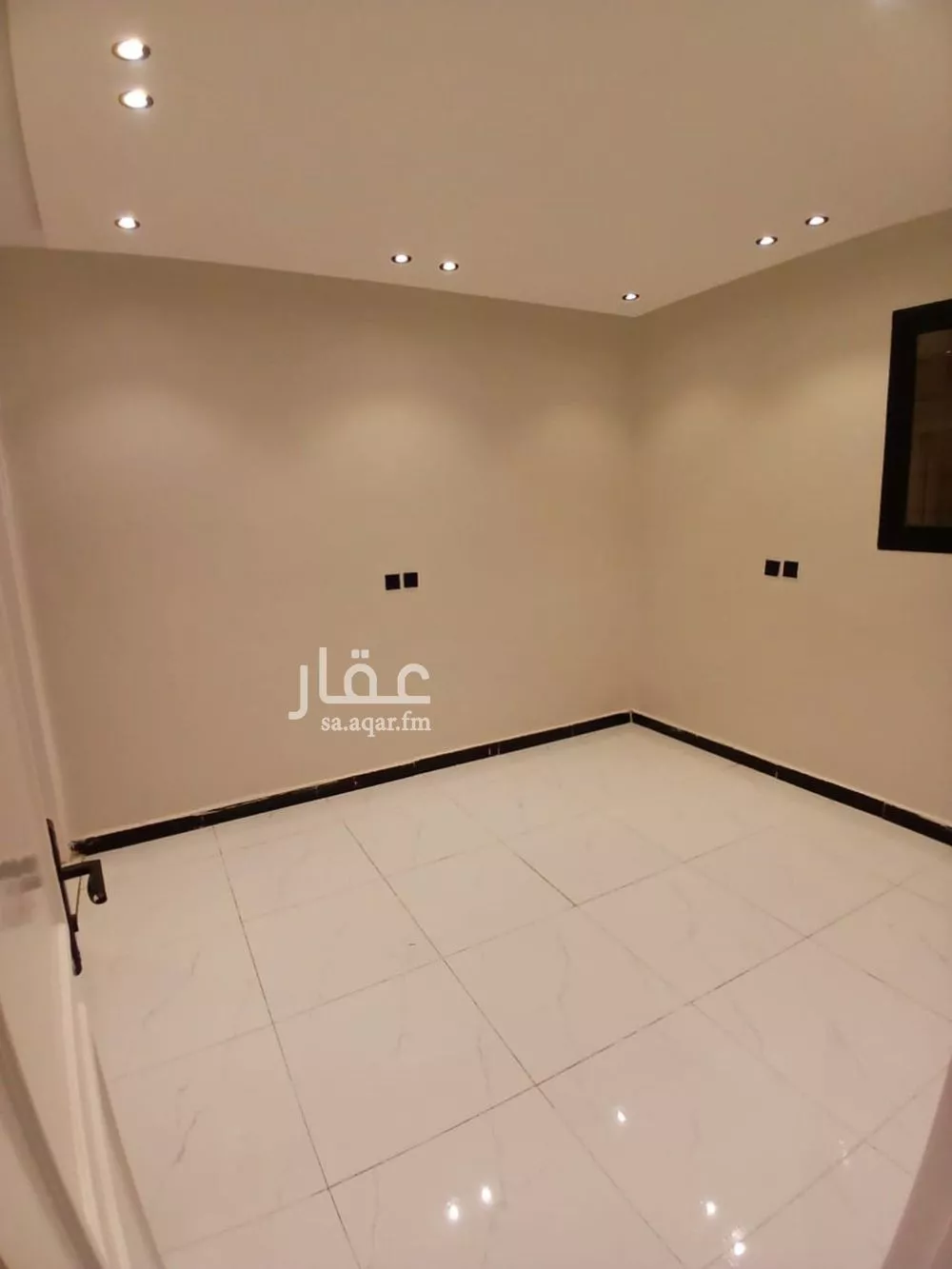 1 bedroom apartment in Hittin 3