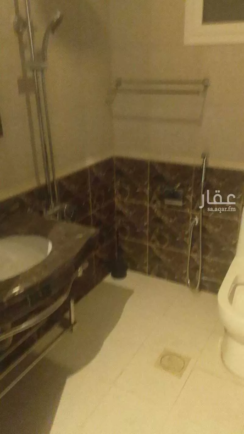 شقة 4 غرف في الجامعة 3