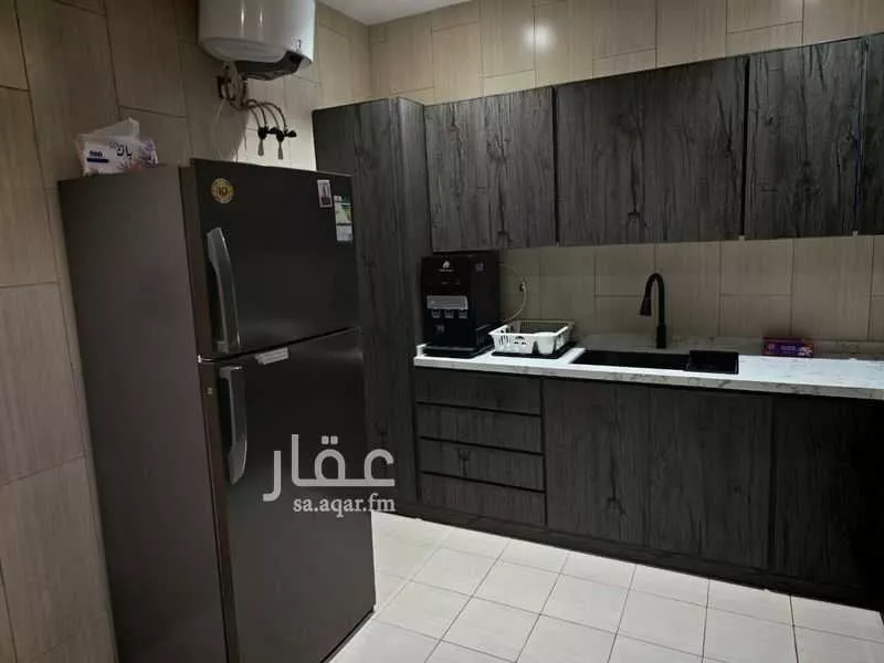 شقة 3 غرف في النزهة 2