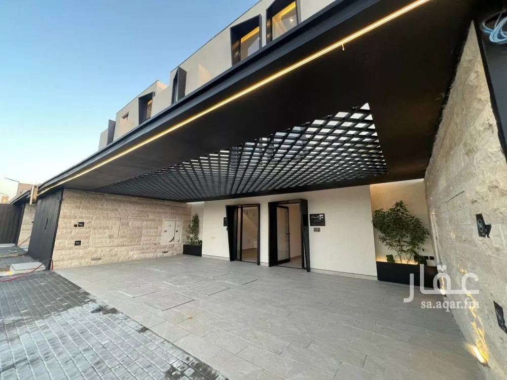 4 bedroom floor in Al Aridh 10