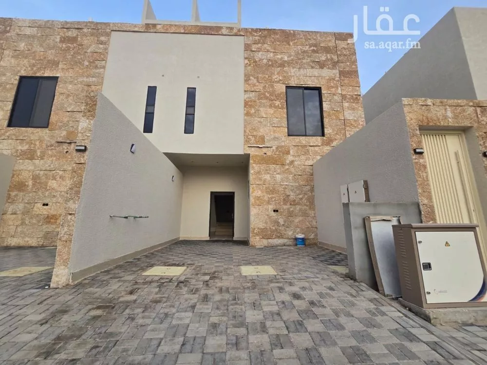 4 bedroom floor in Dahiat Namar 7