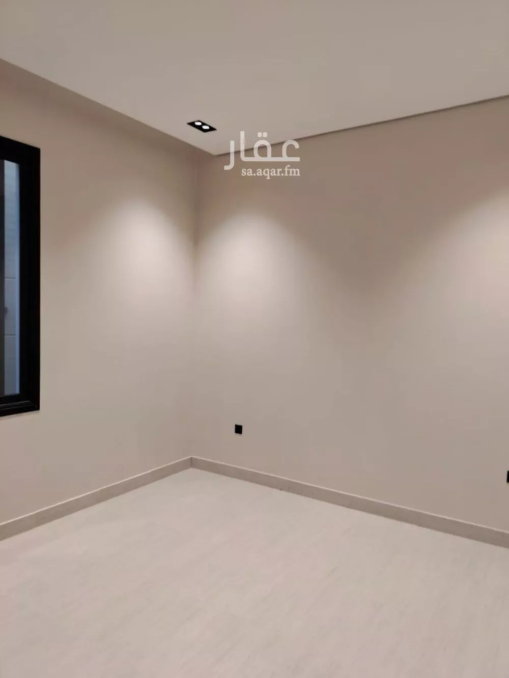 دور 4 غرف في المونسية 8