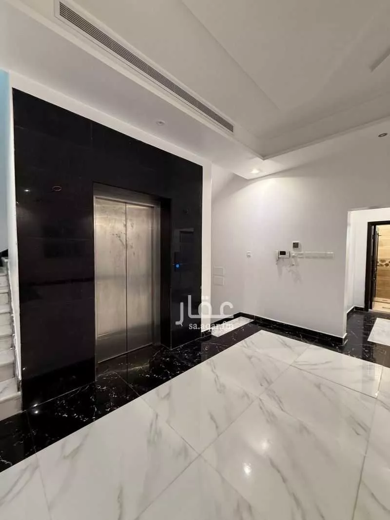7 bedroom villa in Al Yaqout 16