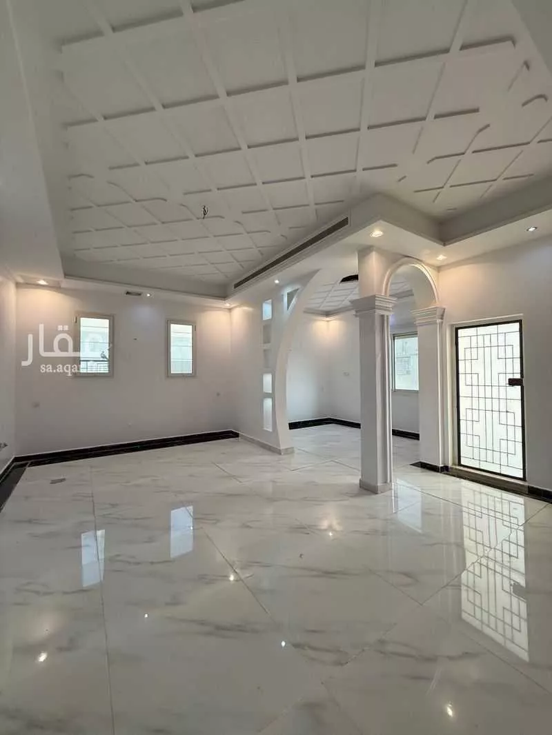 7 bedroom villa in Al Yaqout 17