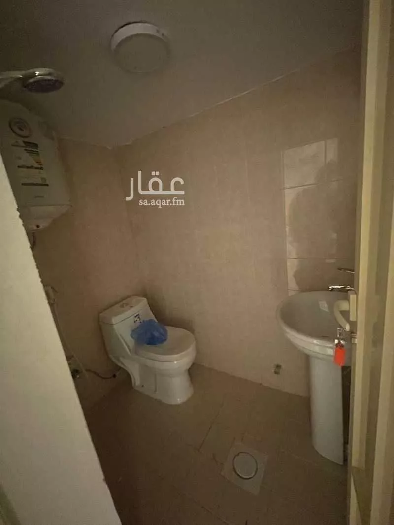 مكتب 400 م² في المزروعية 13