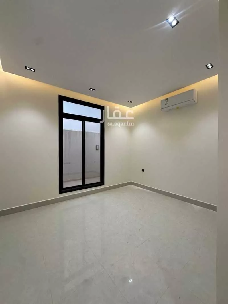 4 bedroom floor in Al Maizilah 2