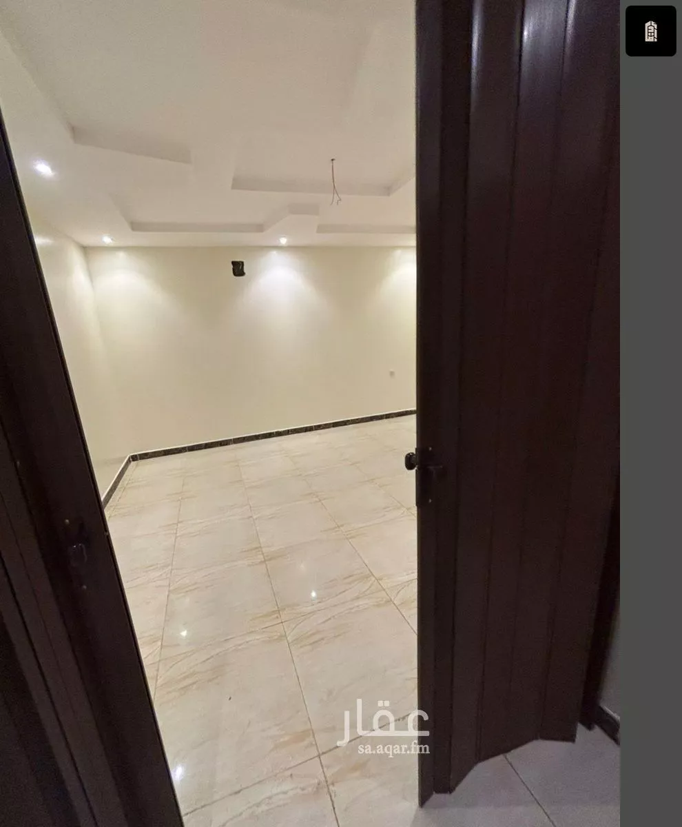 3 bedroom floor in As Saadah 7