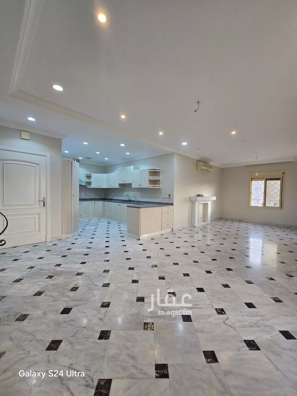 4 bedroom apartment in Al Yaqout 5