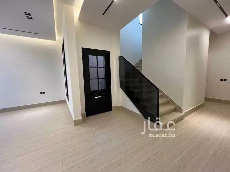فيلا 6 غرف في الرمال 14