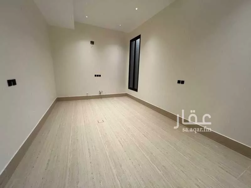فيلا 6 غرف في الرمال 10