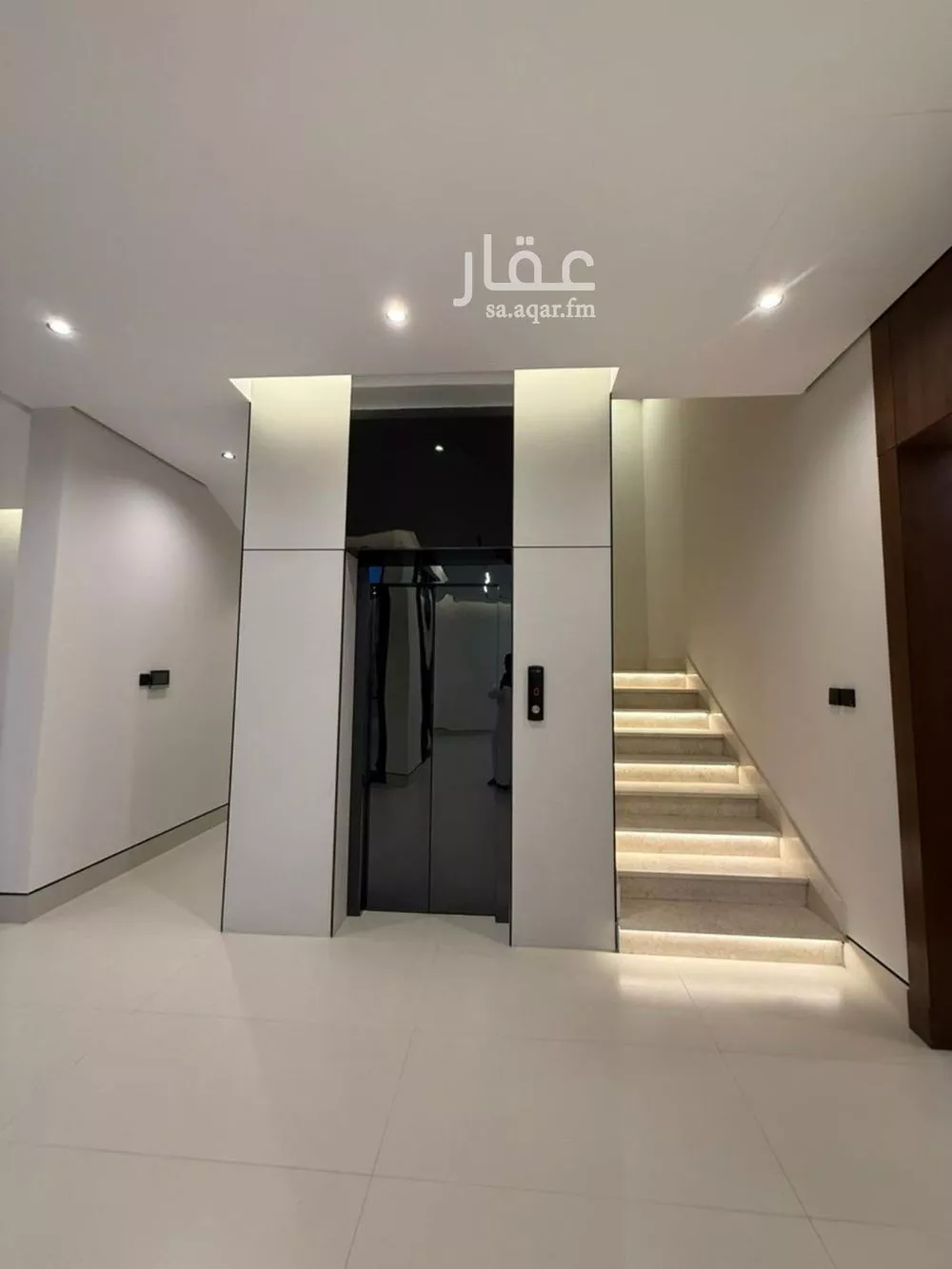 فيلا 7 غرف في المهدية 8