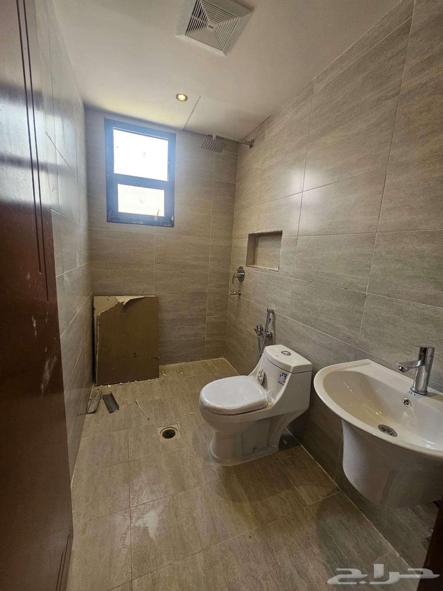 3 bedroom apartment in Al Janadriyah 5