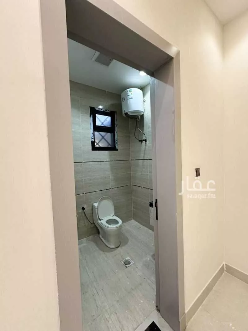 3 bedroom floor in Badr 8