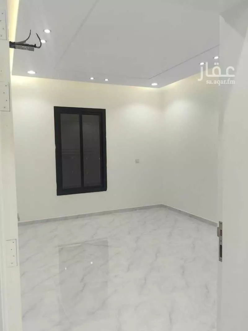 5 bedroom apartment in Taibah 4