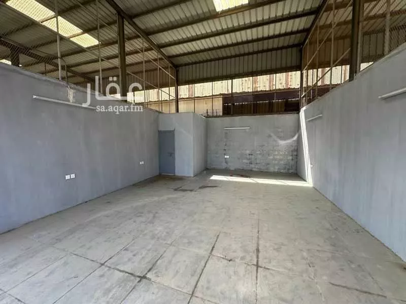 محل 1200 م² في الجوهرة 5