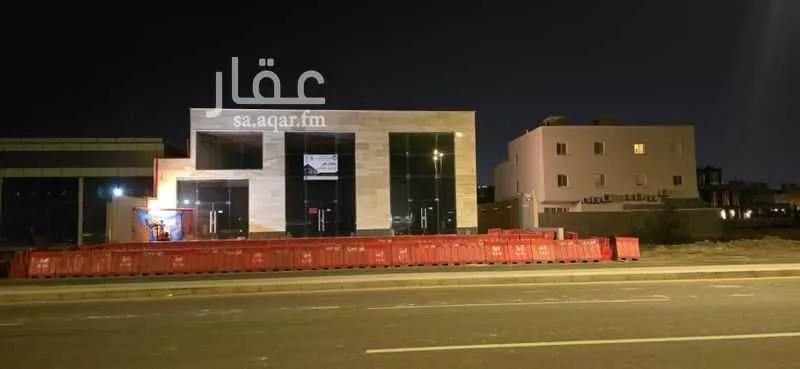 محل 642 م² في الفنار 5