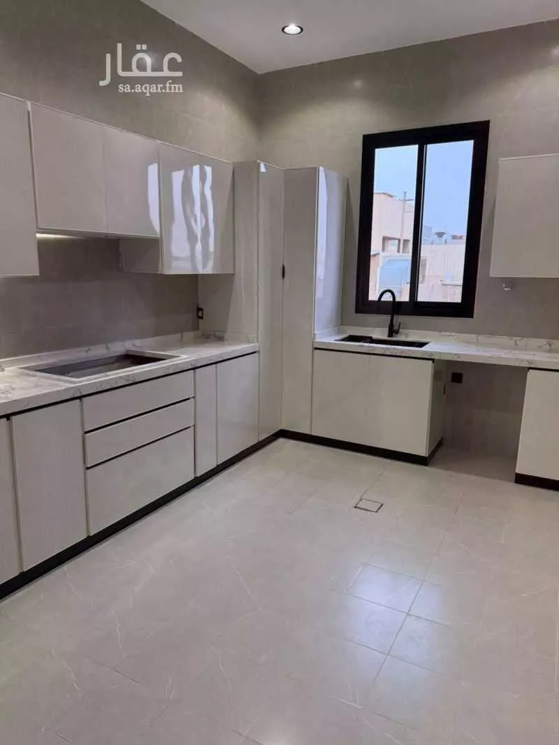 4 bedroom floor in Al Khaleej 7