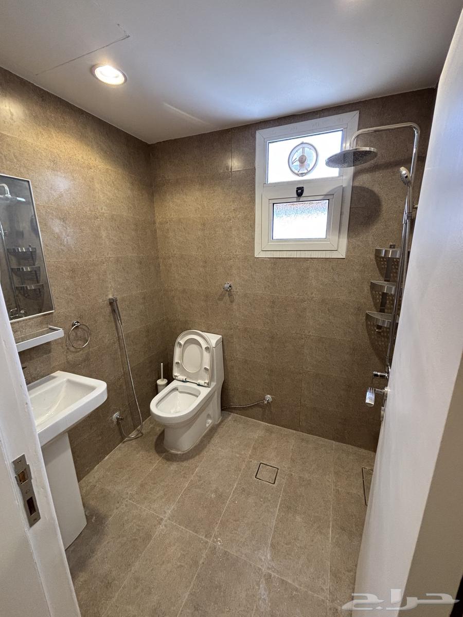3 bedroom apartment in Al Yasmin 3