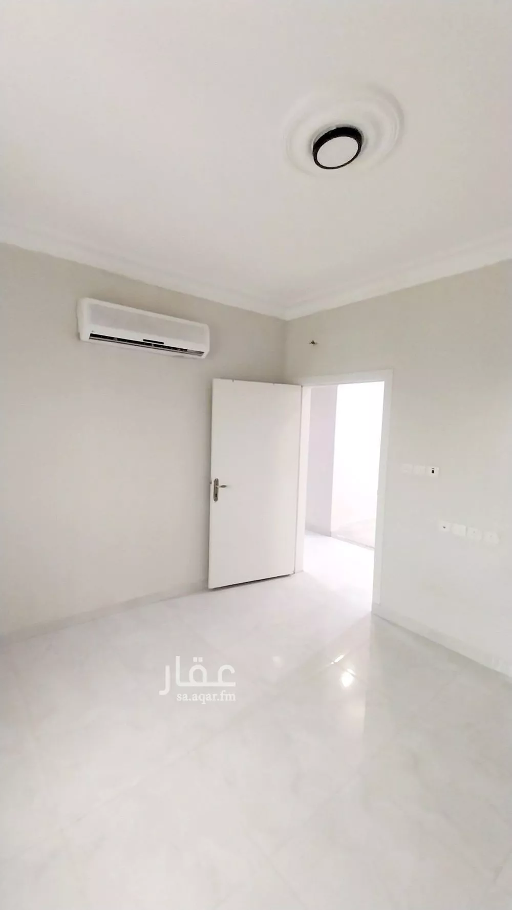 شقة 2 غرف في الرمال 4