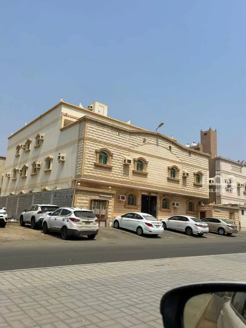 4 bedroom apartment in As Salhiyah 3