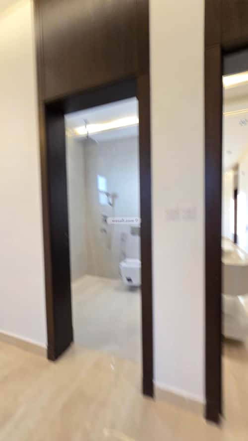 8 bedroom floor in Dirab 19