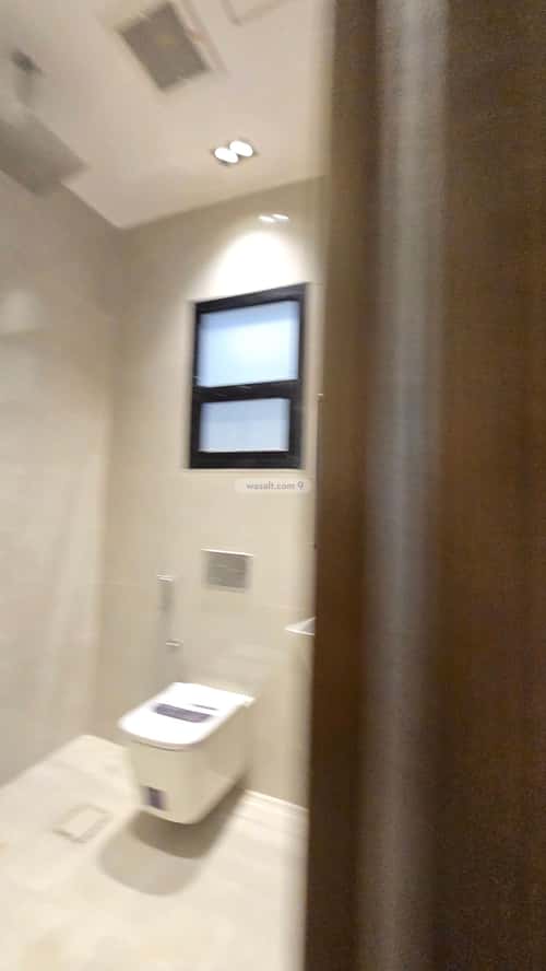 8 bedroom floor in Dirab 9