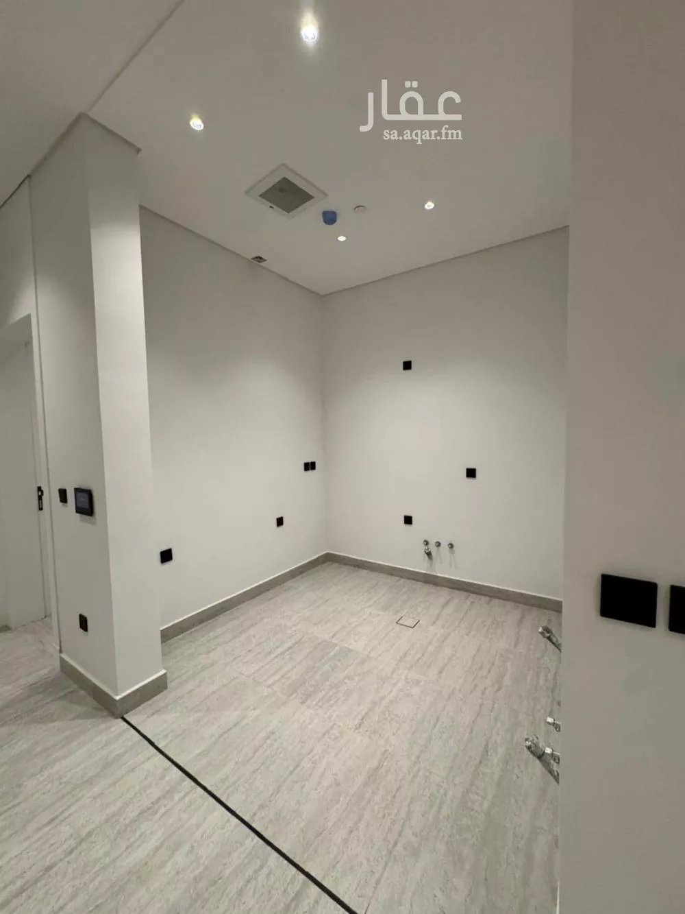 3 bedroom apartment in Al Malqa 15