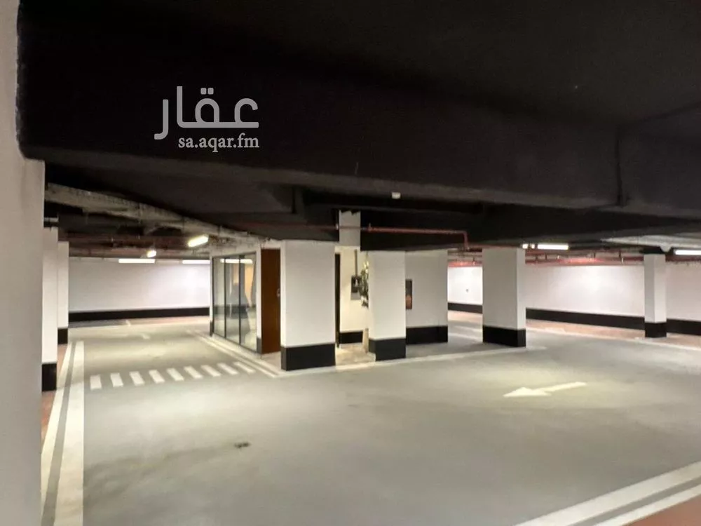 3 bedroom apartment in Al Malqa 6
