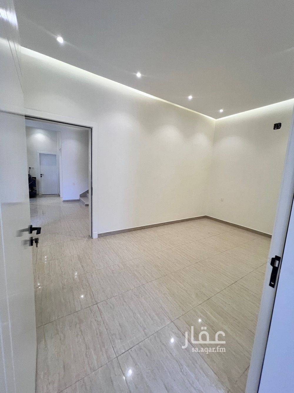 3 bedroom villa in Al Zahrah, Riyadh 8