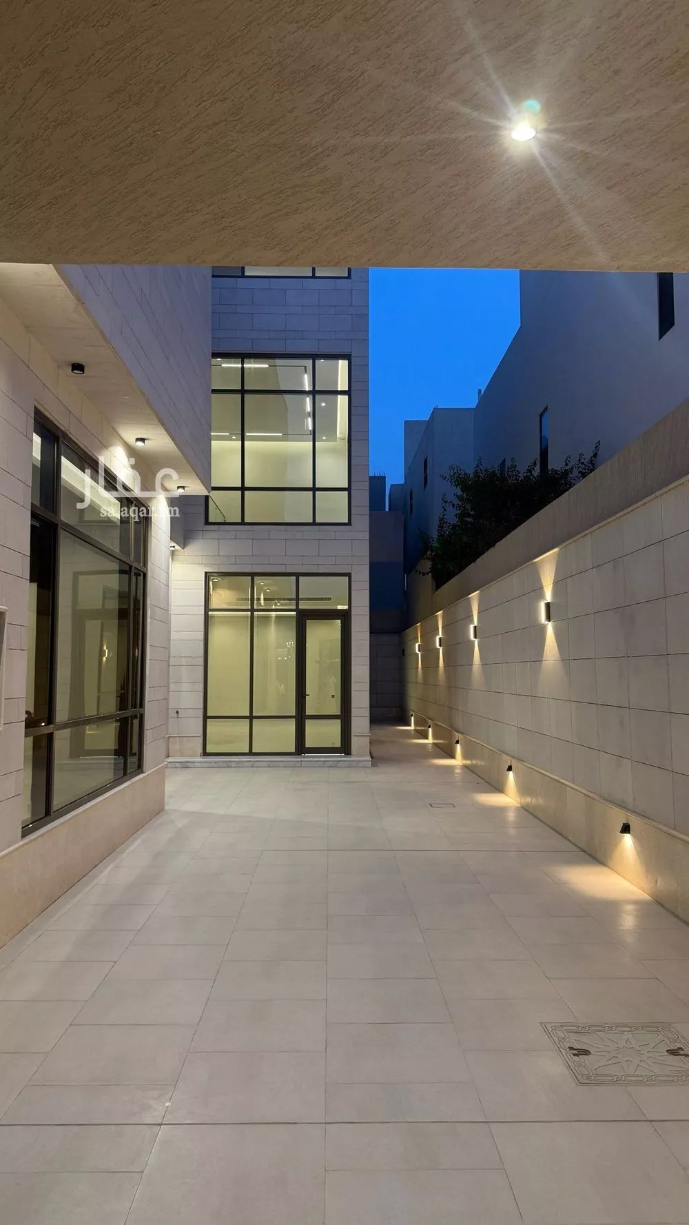 5 bedroom villa in Al Mahdiyyah 2