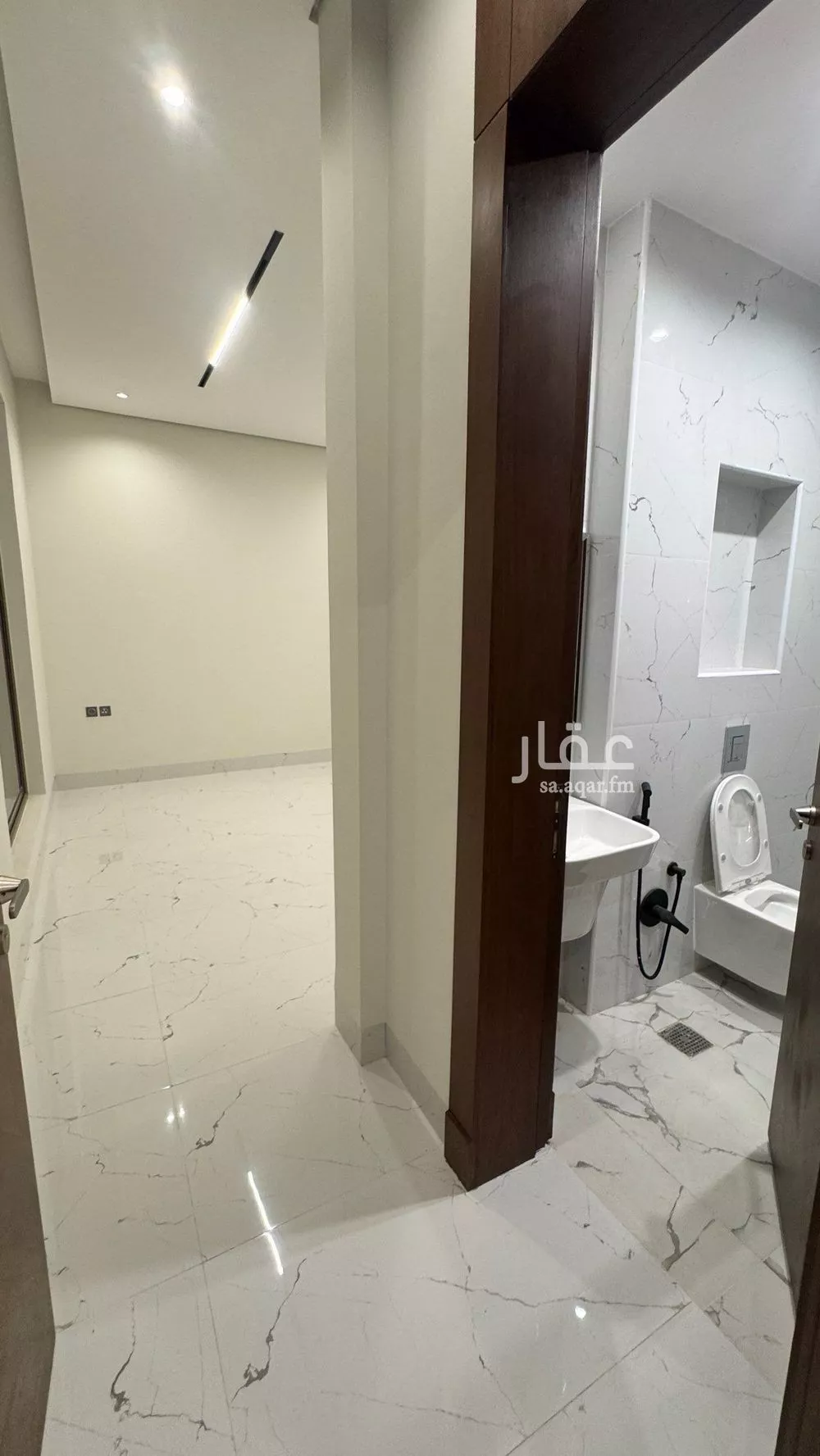 5 bedroom villa in Al Mahdiyyah 18