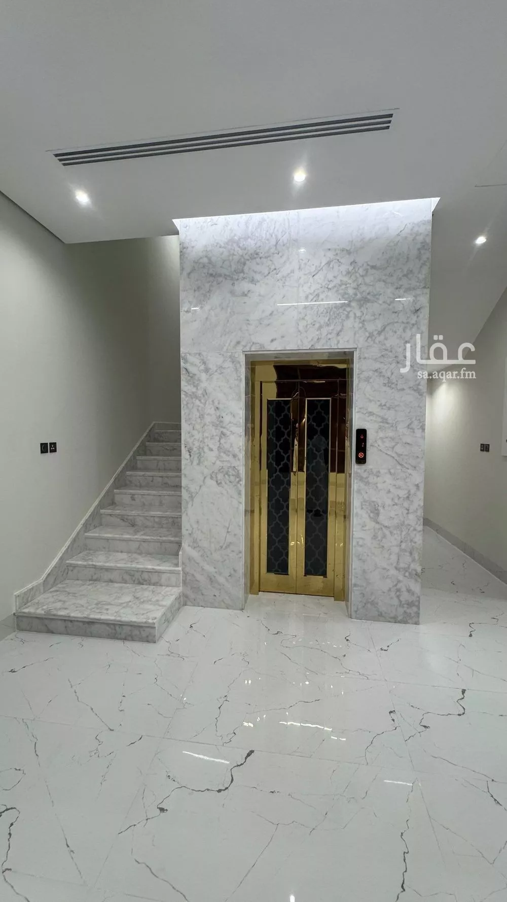 5 bedroom villa in Al Mahdiyyah 9