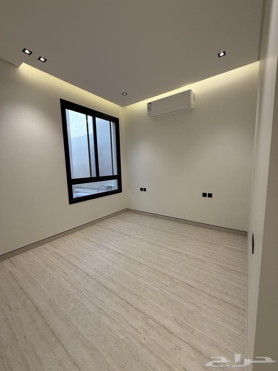 6 bedroom villa in Al Rimal 17