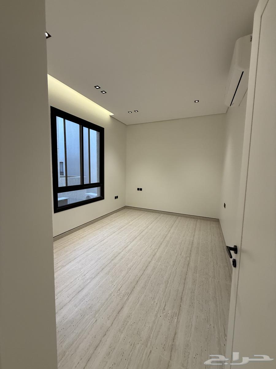 6 bedroom villa in Al Rimal 18