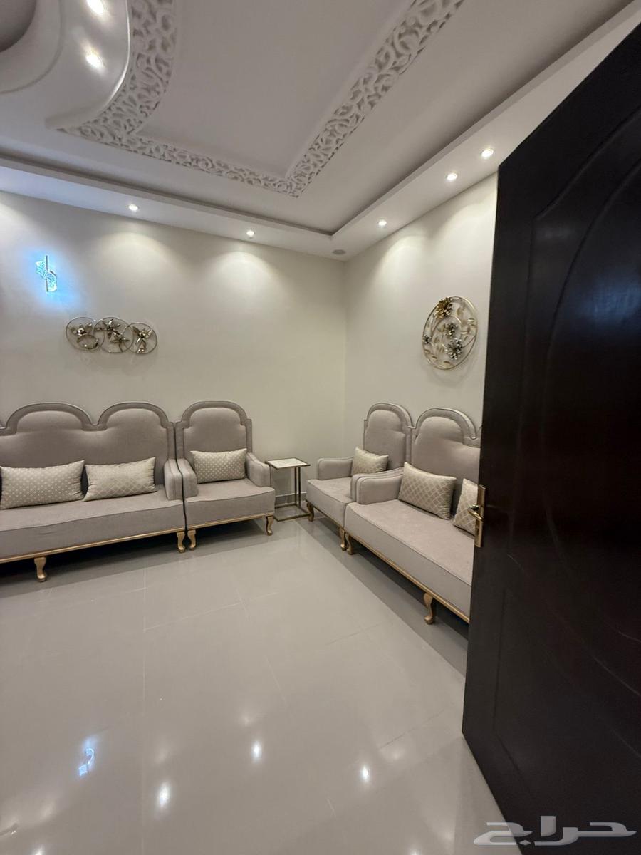 9 bedroom villa in Dhahrat Laban 8
