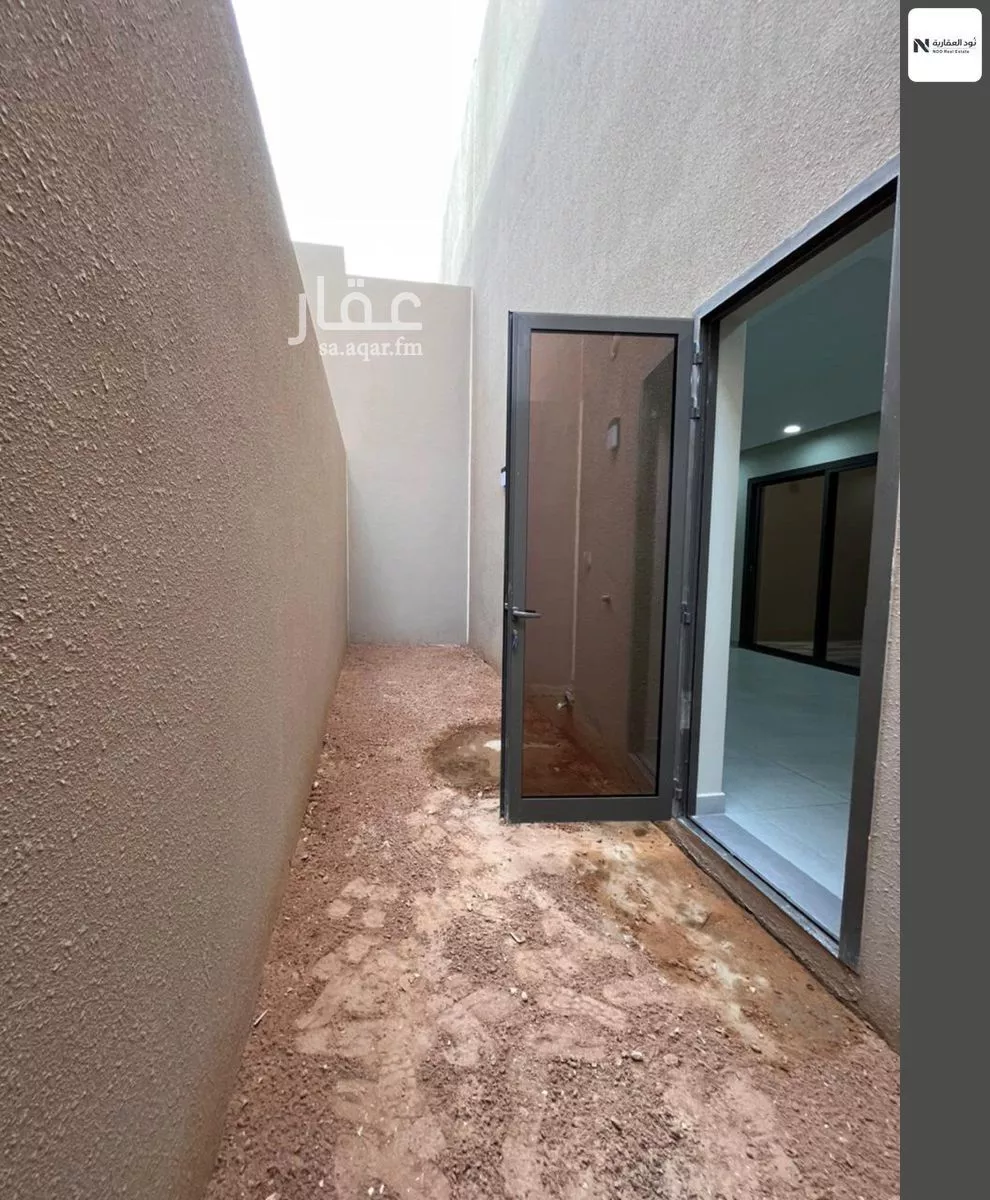 فيلا 4 غرف في الرمال 11