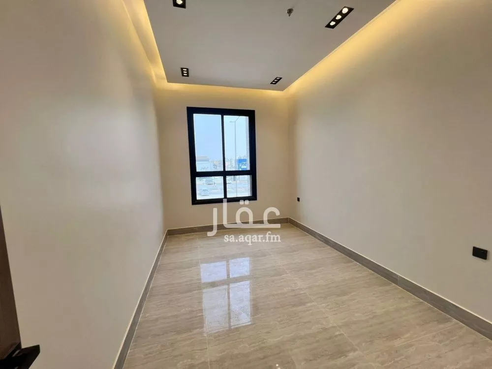 3 bedroom apartment in Al Yarmouk 12