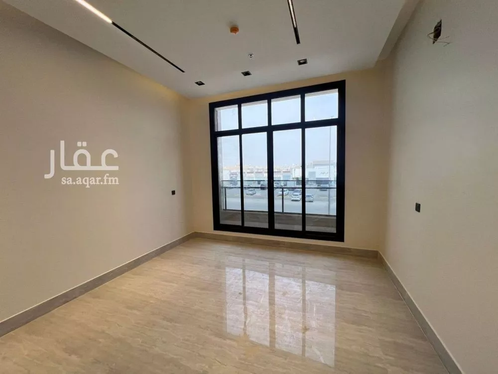 3 bedroom apartment in Al Yarmouk 19