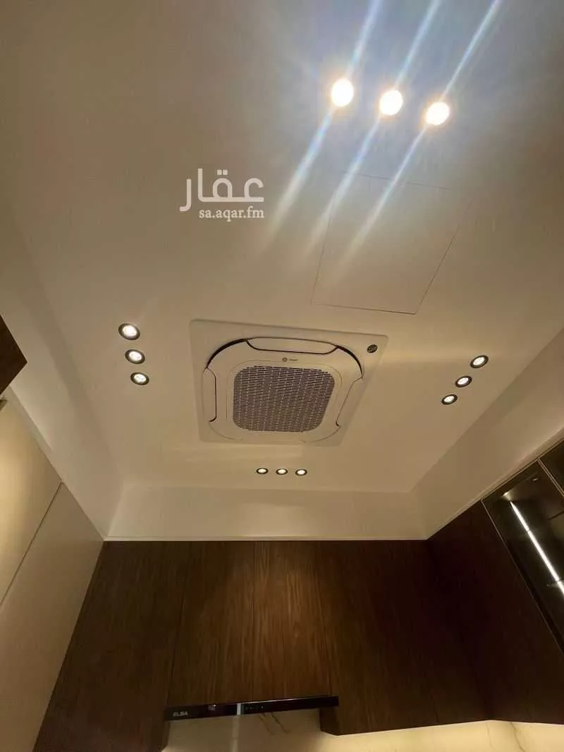 شقة 4 غرف في الزهراء 12