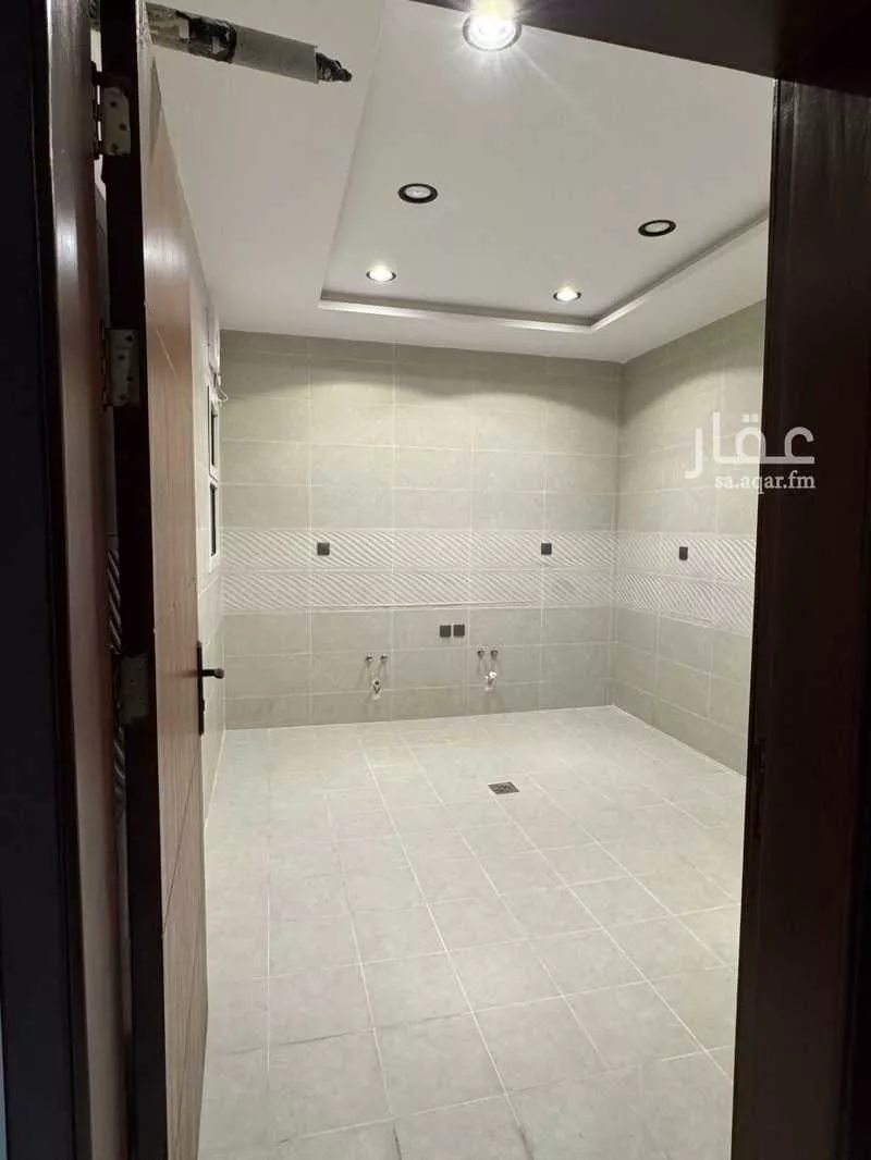 4 bedroom apartment in Al Marwa 6