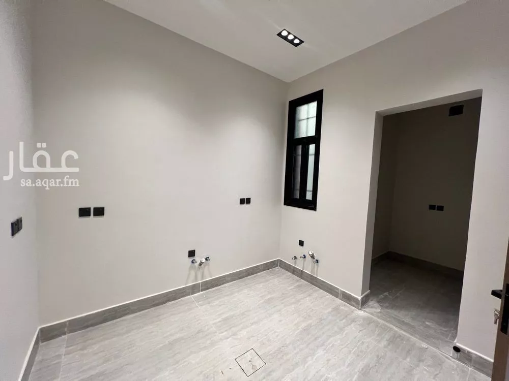 3 bedroom apartment in Al Yarmouk 17