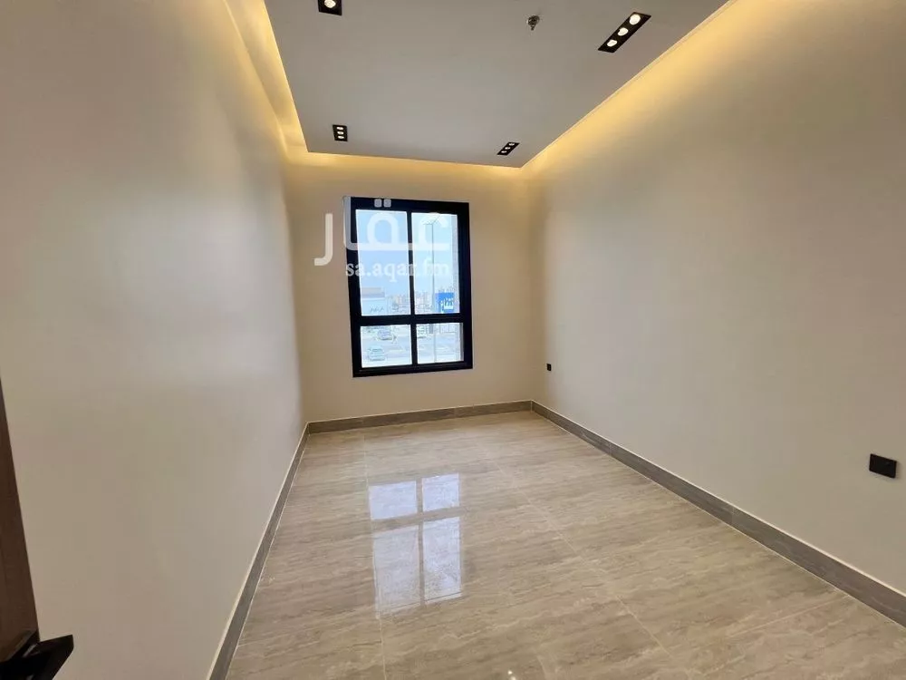 3 bedroom apartment in Al Yarmouk 15
