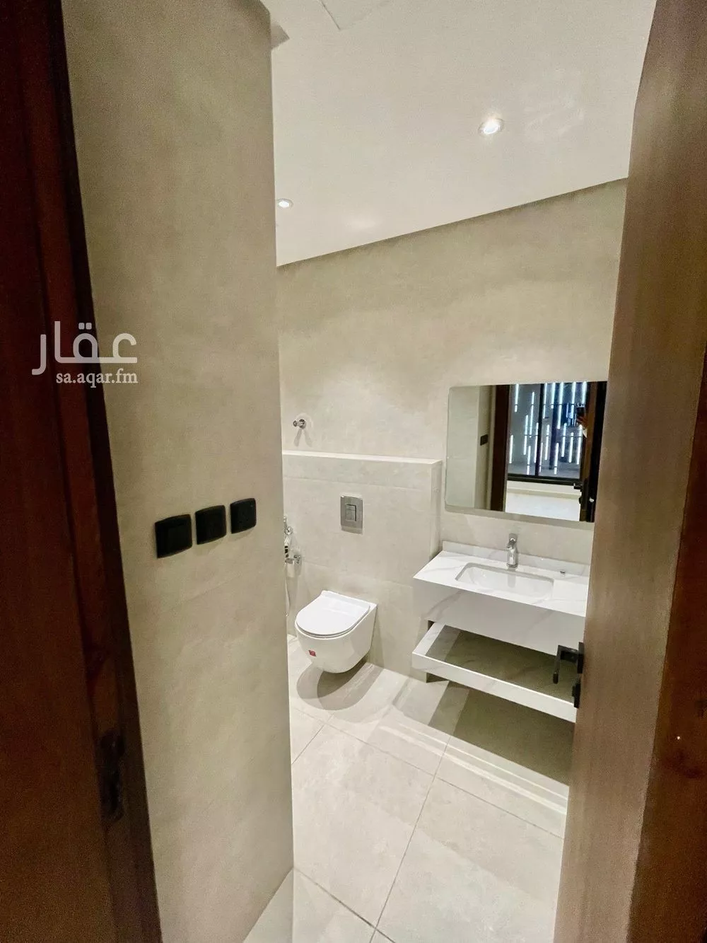 فيلا 6 غرف في العارض 21