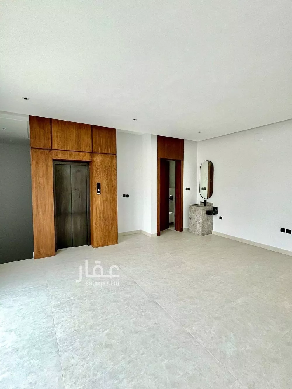فيلا 6 غرف في العارض 24