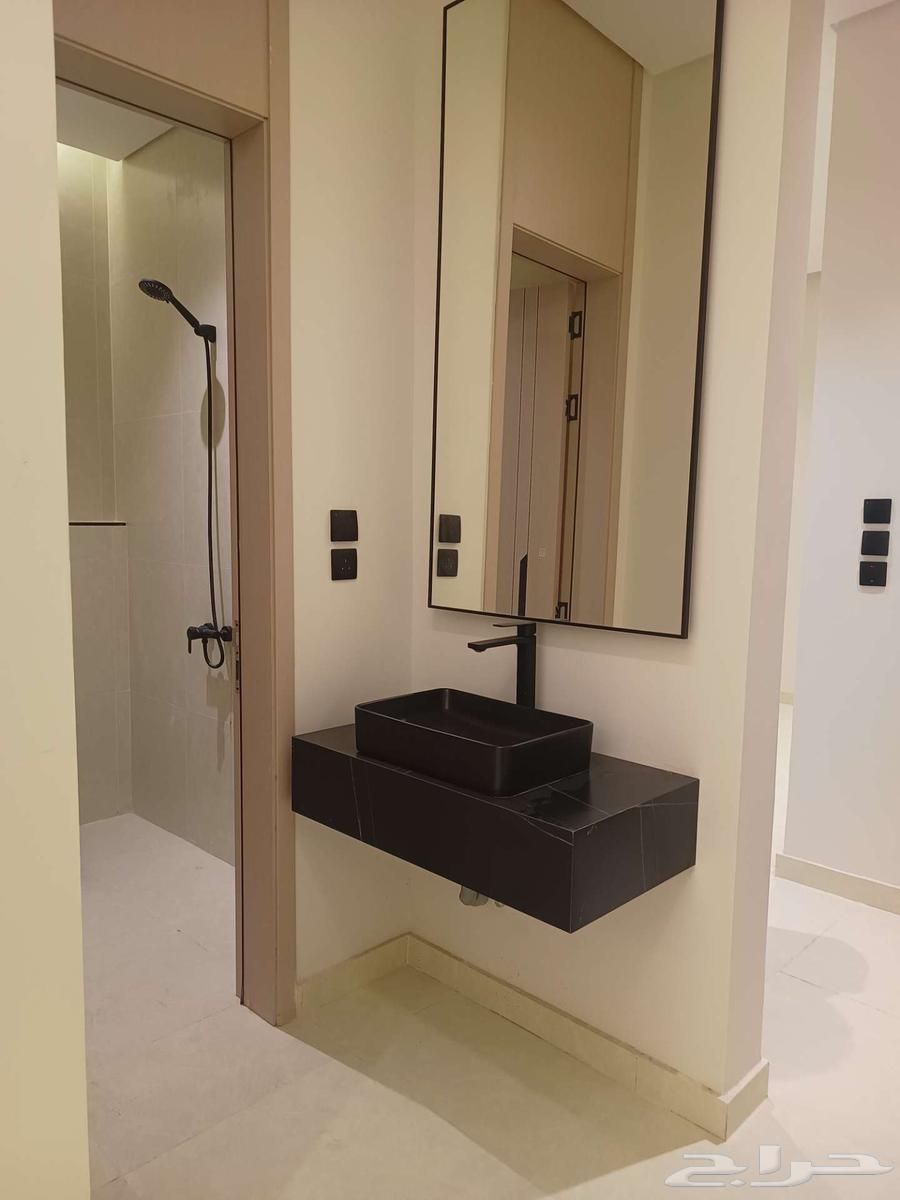3 bedroom apartment in Al Nuzhah 10