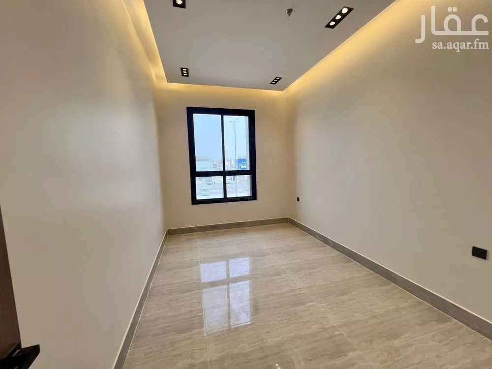 3 bedroom apartment in Al Yarmouk 14