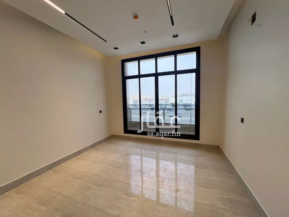 3 bedroom apartment in Al Yarmouk 19