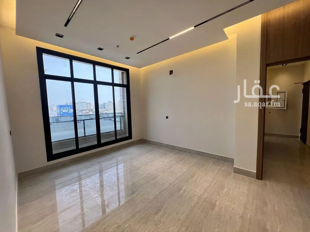 3 bedroom apartment in Al Yarmouk 7