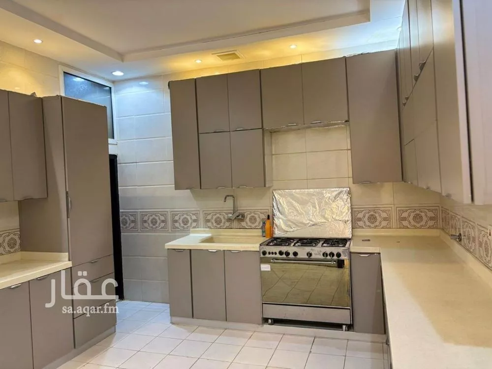 5 bedroom villa in Al Rimal 5