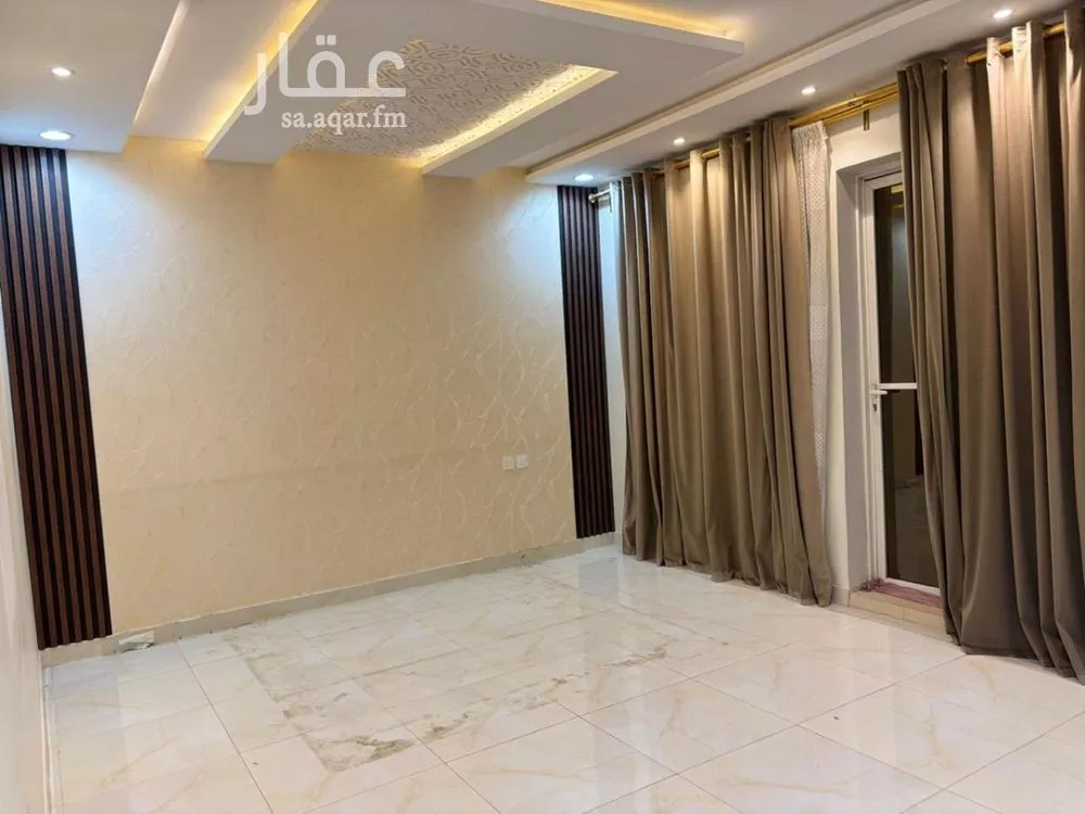 5 bedroom villa in Al Rimal 8
